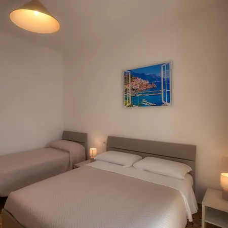 Pino Guest house *