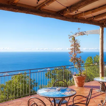 Pino Guest house Furore